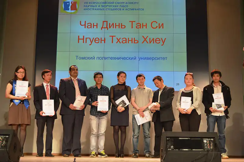 Cử nhân Trần Đình Tân Xứ 10 cu nhan tran dinh tan xu dai hoc bach khoa tomsk 3