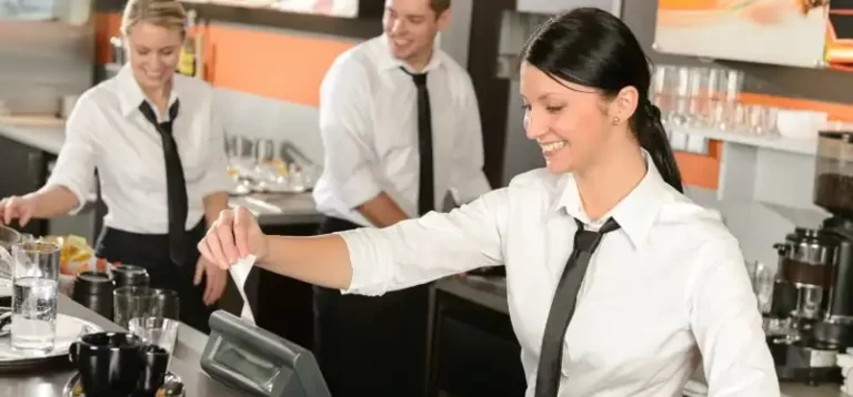 Du học ngành Giải trí, Lữ hành, Khách sạn 2 hospitality min