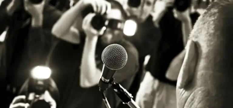 Du học Nga ngành Quan hệ công chúng và cơ hội học bổng