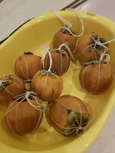 Nữ du học sinh Việt chia sẻ cách tự làm 'hồng treo gió' bằng lò sưởi 3 124275783 3399271110121508 5093076353929210131 n