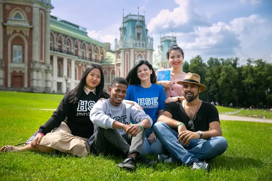 Học bổng International Summer Shool tại HSE 1 hse summer school