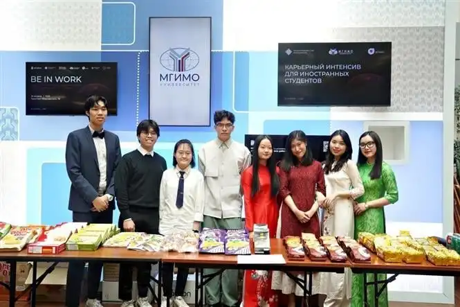 ngay viet nam tai cac trung tam dao tao viet nam hoc o lb nga 02