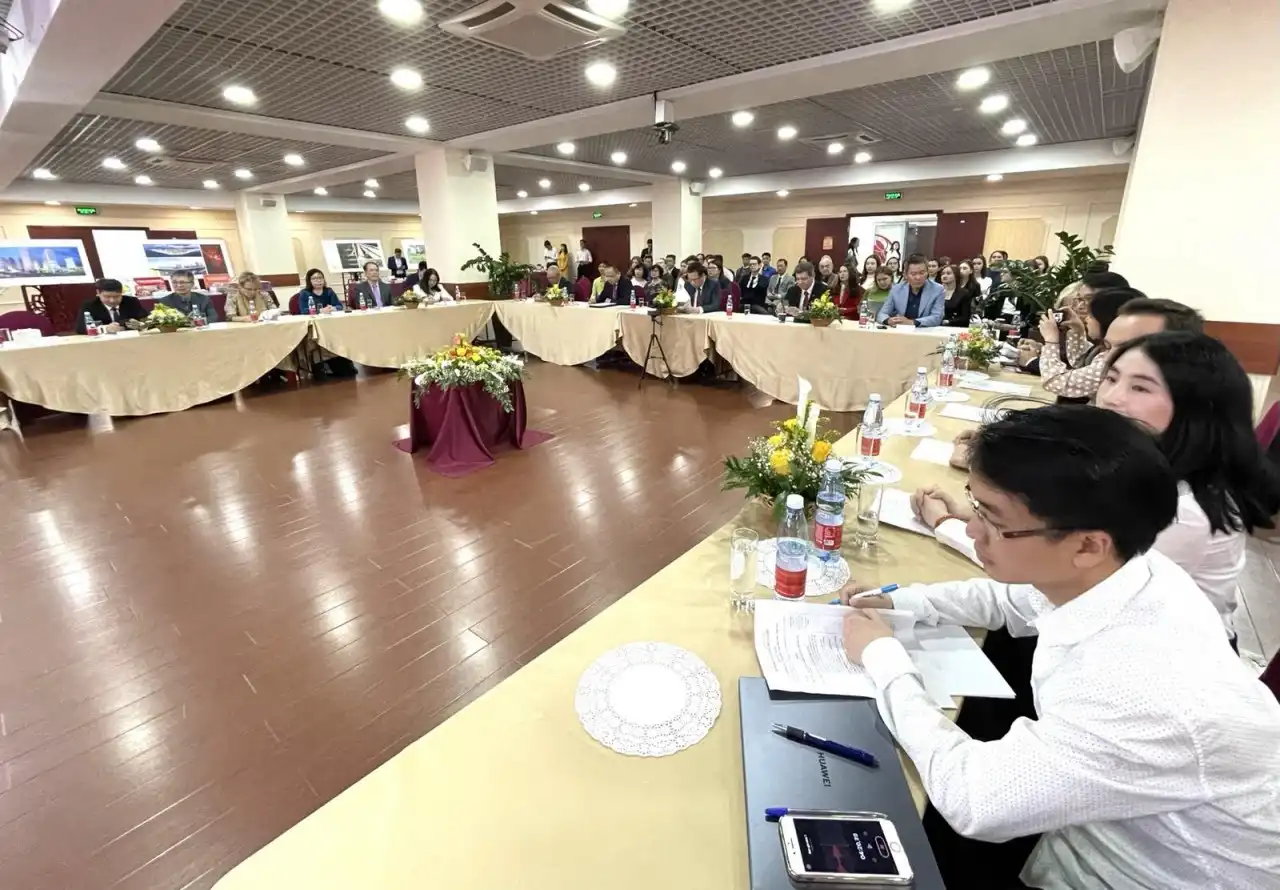 nhieu hoat dong y nghia trong ngay hoi tieng viet tai nga 03