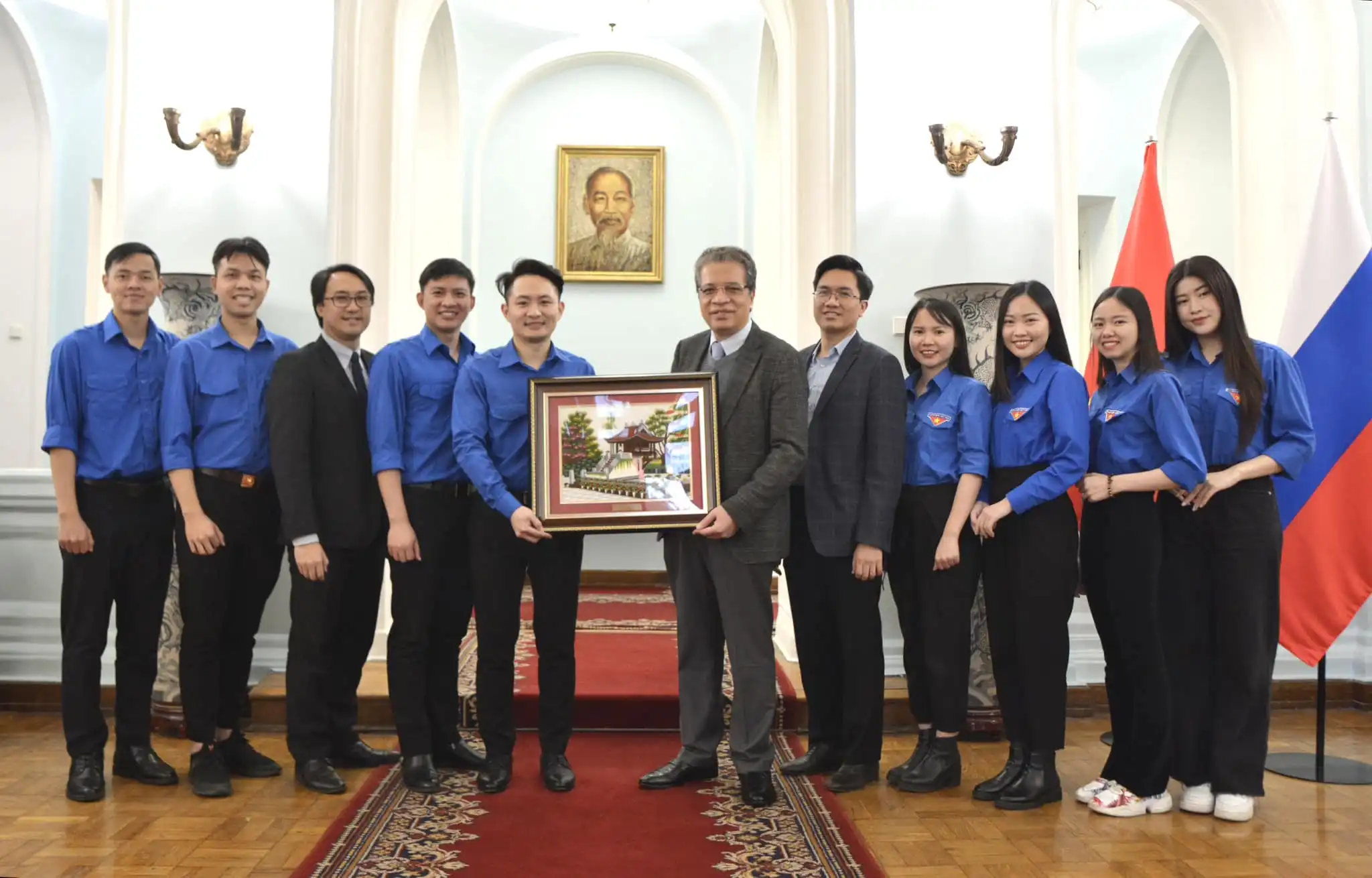 Đại sứ Đặng Minh Khôi gặp mặt đại diện thanh niên tại Nga 1 dai su dang minh khoi gap mat than mat voi dai dien thanh nien tai nga