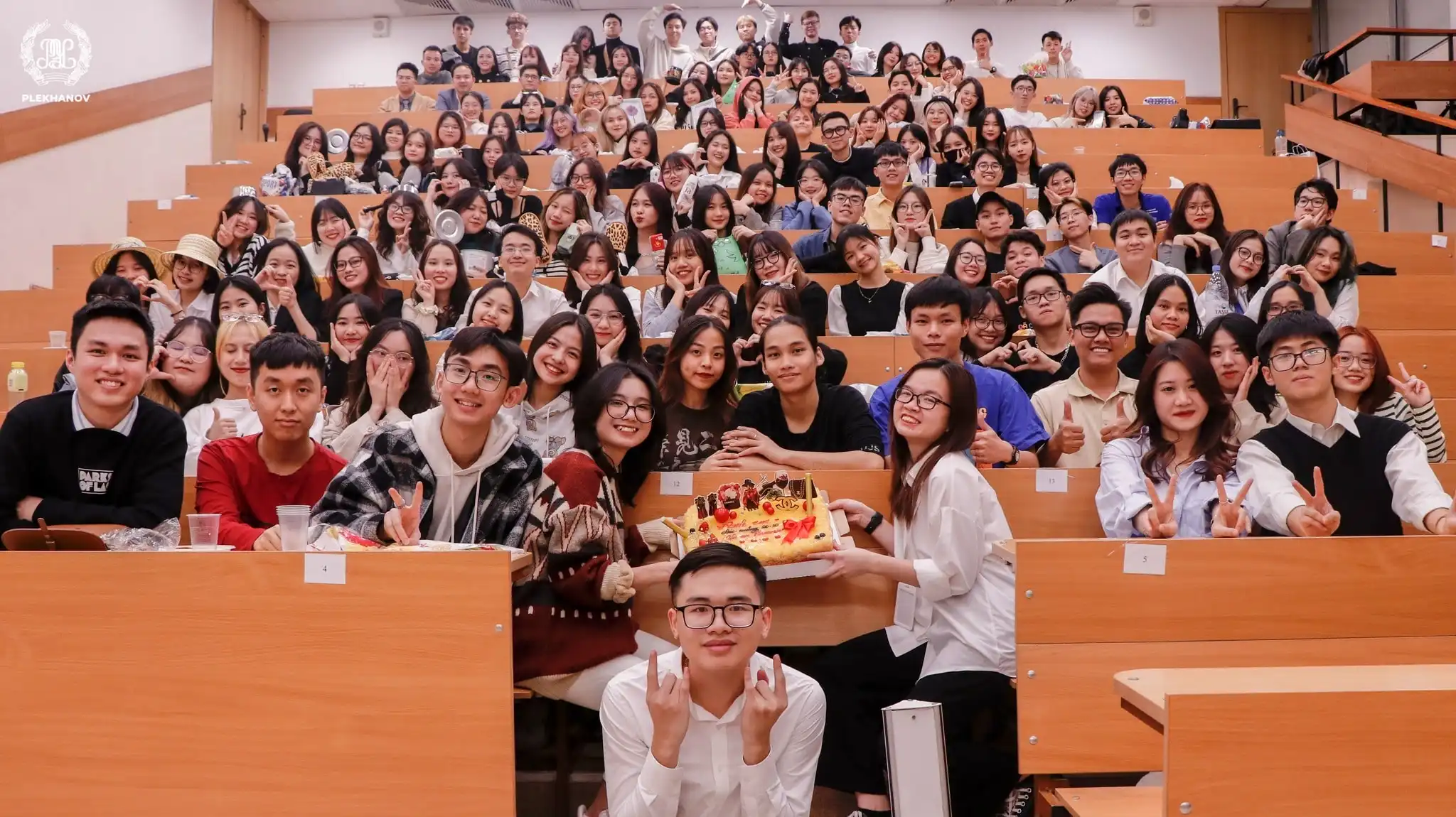 Tổng kết "Đấu trường tri thức 2022" tại Đại học Kinh tế Plekhanov 1 tong ket dau truong tri thuc 2022 tai dai hoc kinh te plekhanov