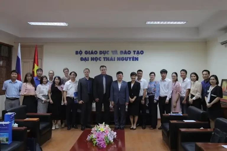 quang ba giao duc dai hoc nga 2022 tai dai hoc thai nguyen