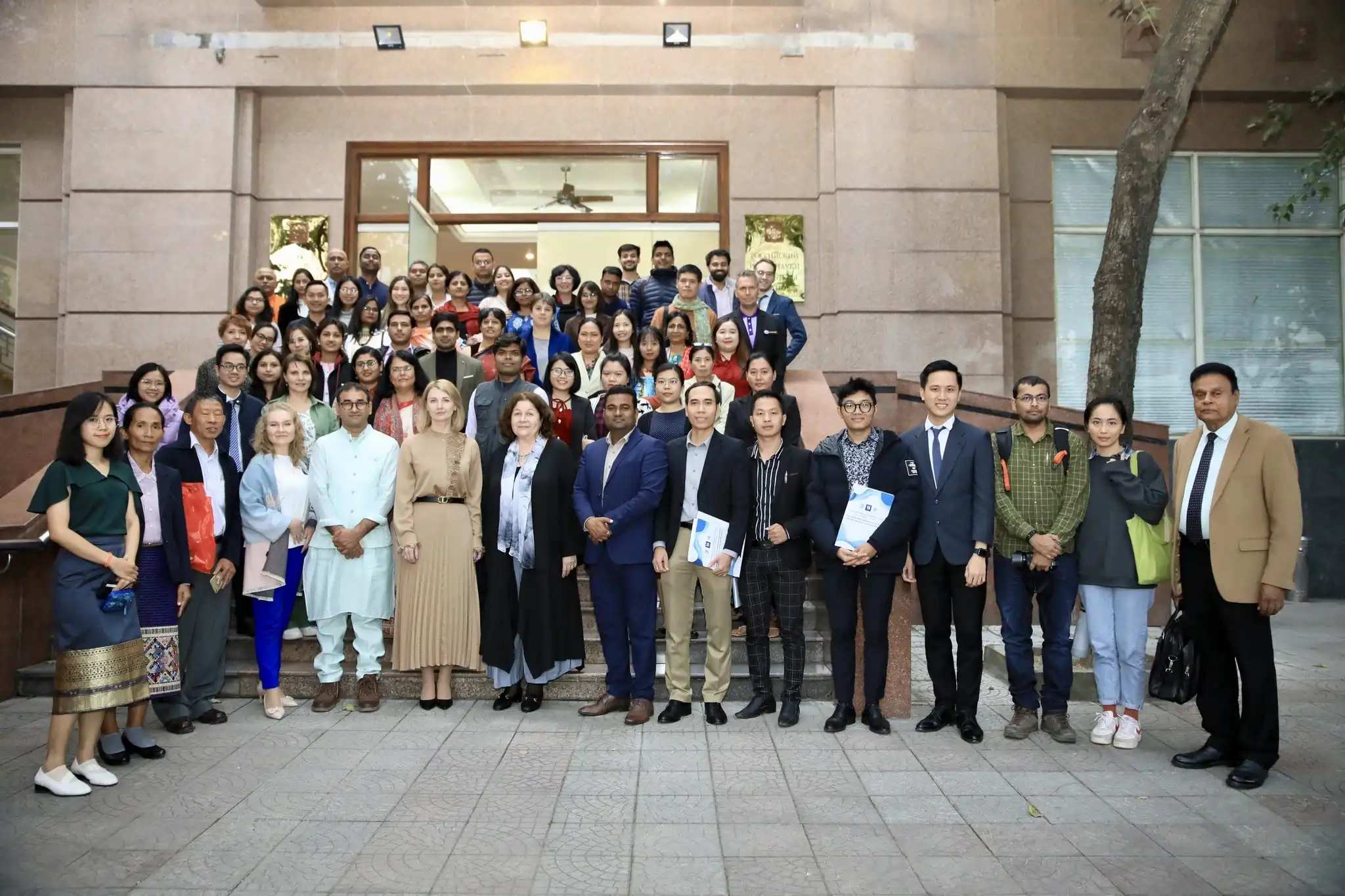 Bế mạc khóa học nâng cao trình độ nghiệp vụ giáo viên tiếng Nga 1 be mac khoa hoc nang cao trinh do nghiep vu giao vien tieng nga