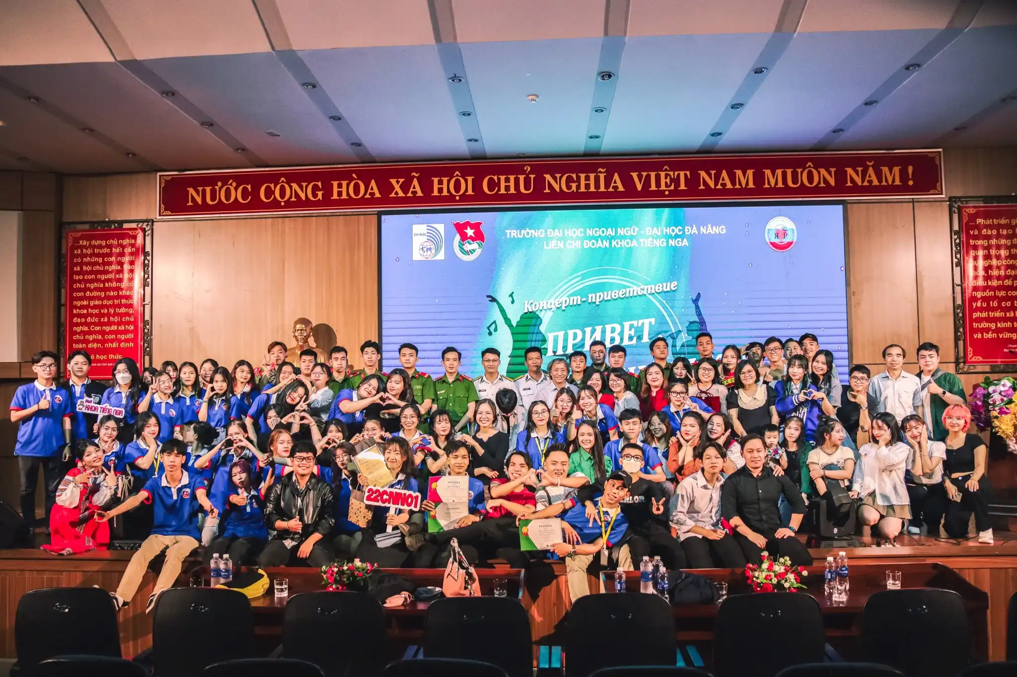 Chào tân sinh viên Khoa Nga ĐH Ngoại Ngữ - ĐH Đà Nẵng 1 chao tan sinh vien khoa nga dh ngoai ngu dh da nang