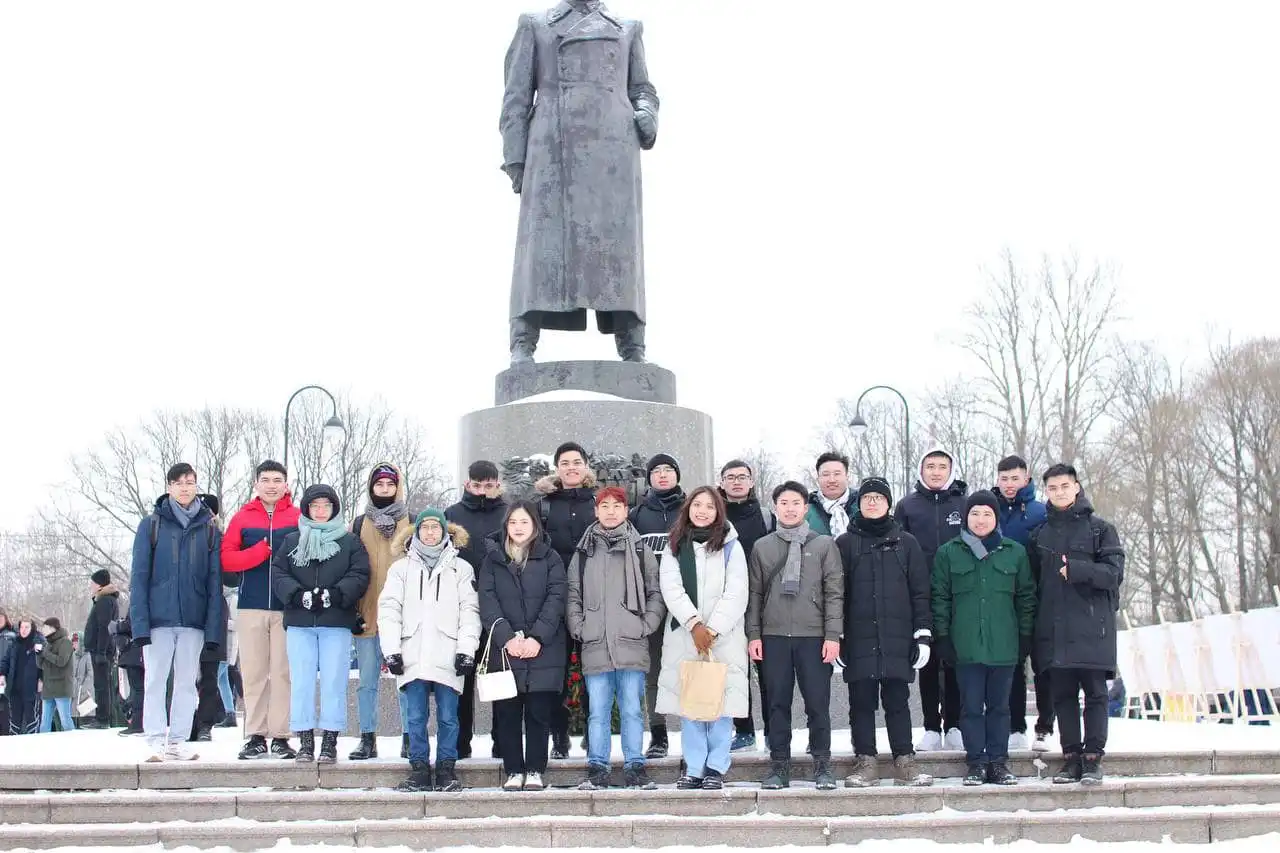 Đoàn Cơ sở Saint tham gia hoạt động kỷ niệm Ngày bảo vệ Tổ quốc 1 doan co so saint tham gia hoat dong ky niem ngay bao ve to quoc