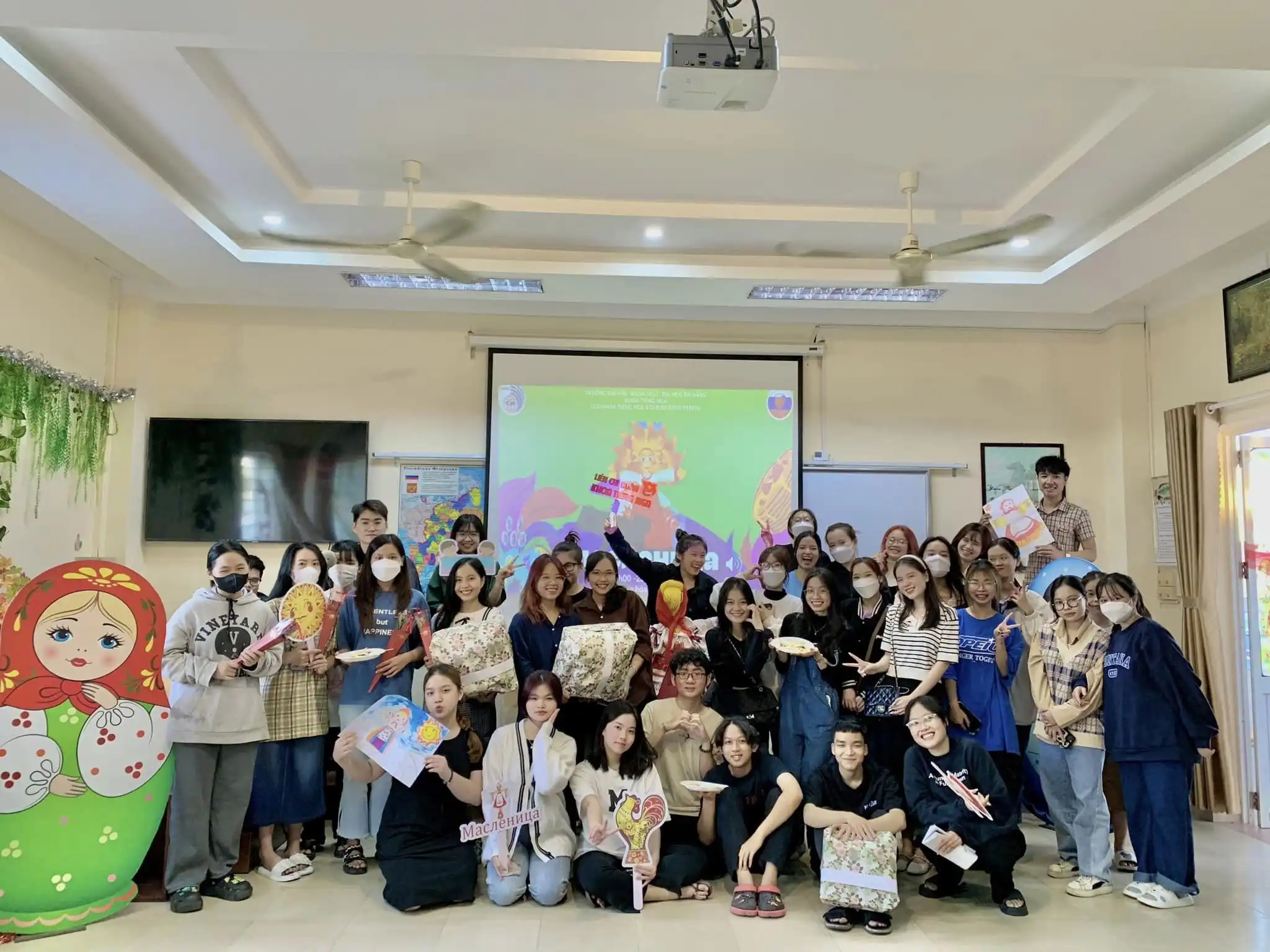 Khoa Nga ĐH Đà Nẵng sinh hoạt tìm hiểu Lễ Tiễn Mùa đông 2023 1 khoa nga dh da nang sinh hoat tim hieu le tien mua dong 2023