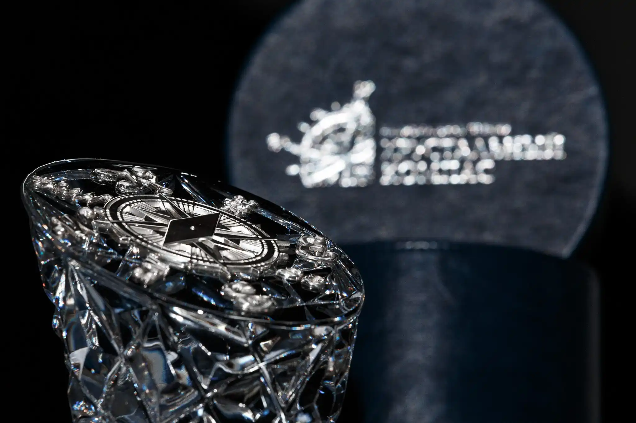 Mời đăng ký tham dự Giải thưởng La bàn Pha lê tại Nga lần thứ 11 1 moi dang ky giai thuong la ban pha le tai nga lan thu 11