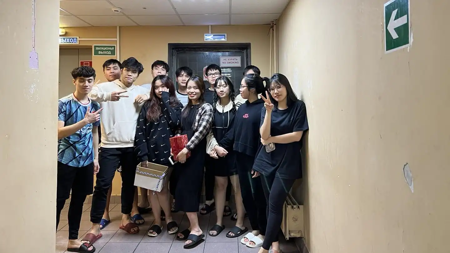 Sinh viên Hàng không Moskva và ngày Chiến sĩ bảo vệ Tổ quốc 2023 1 sinh vien hang khong moskva va ngay chien si bao ve to quoc 2023 Copy