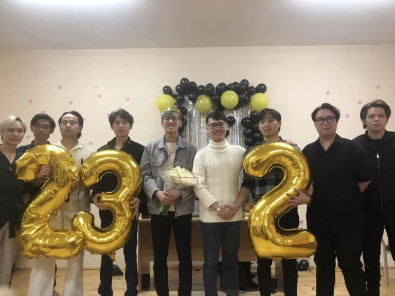 khong khi ngay dan ong 2023 cua sinh vien viet tai ekaterinburg