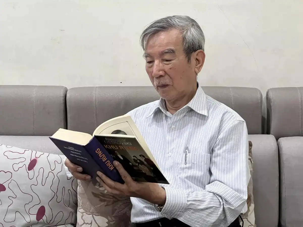 Lê Đức Mẫn: Người thổi hồn Việt trong các tác phẩm văn học Nga 1 le duc man nguoi thoi hon viet trong cac tac pham van hoc nga