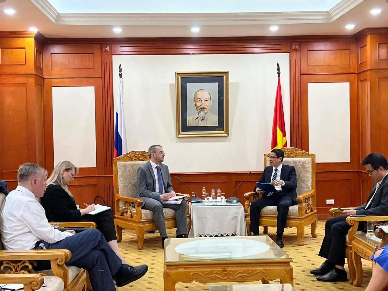 Nga và Việt Nam tăng cường hợp tác trên mọi lĩnh vực giáo dục 1 nga va viet nam tang cuong hop tac tren moi linh vuc giao duc