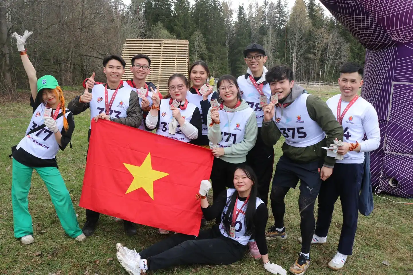 Sinh viên Việt Nam tham dự cuộc thi Con đường chiến thắng 2023 1 sinh vien viet nam tham du cuoc thi con duong chien thang 2023