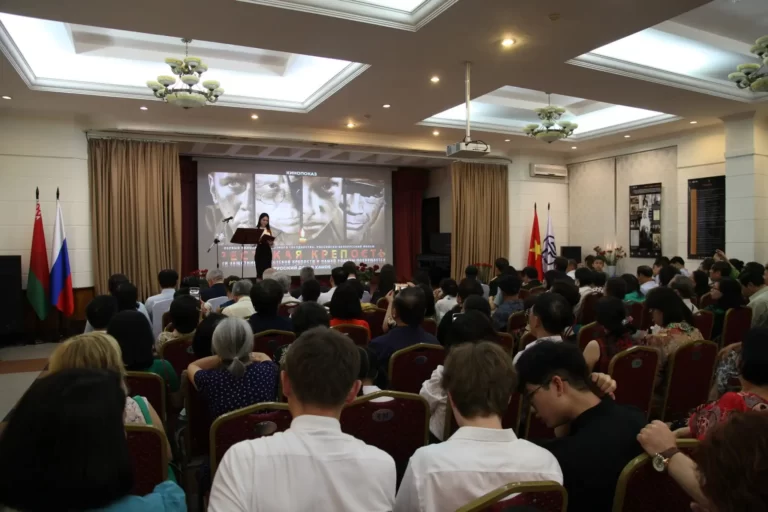 ve buoi chieu phim phao dai brest tai ha noi thang 5 2023