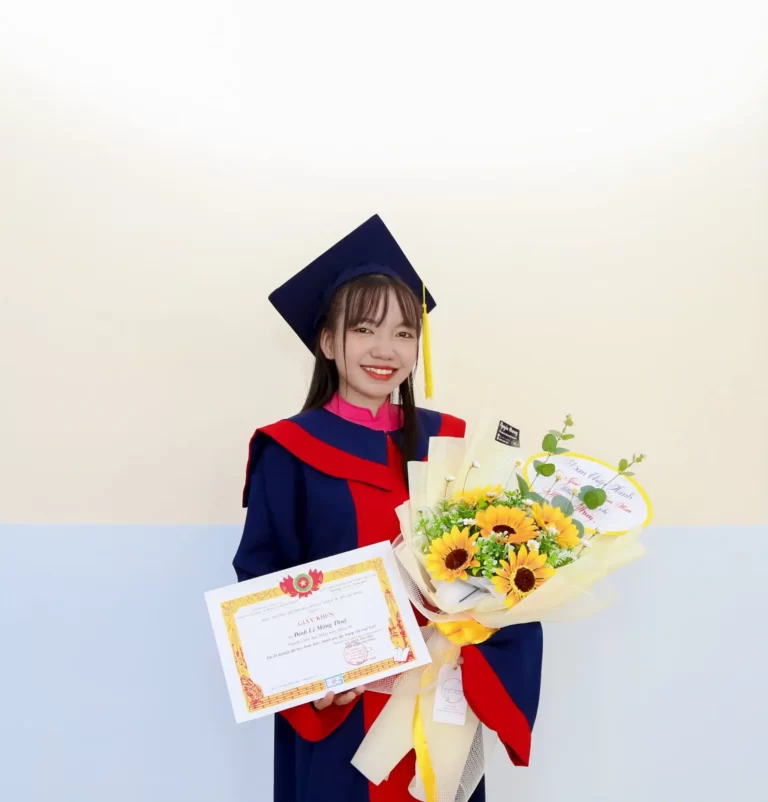 dinh le mong thuy thac si su pham dai hoc su pham quoc gia moscow 4