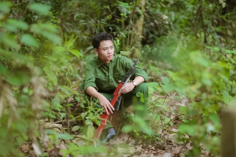 nguyen hoang anh dai hoc cong nghe lien bang nga mirea 1