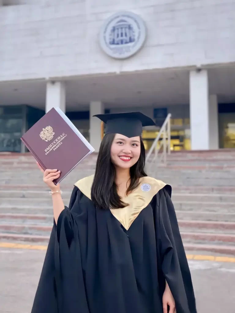 pham thi huong thac si ngu van hoc dai hoc su pham quoc gia moscow 4