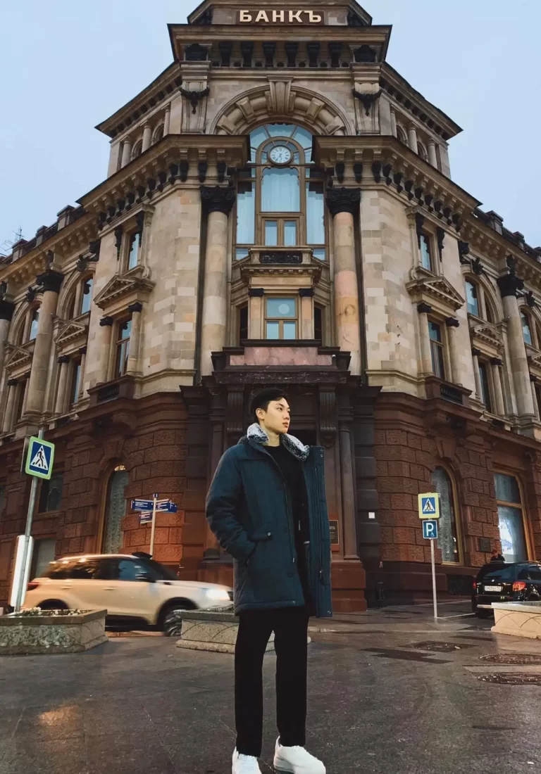 tran duc tin cu nhan quan su dai hoc moscow truc thuoc bo noi vu lien bang nga 1