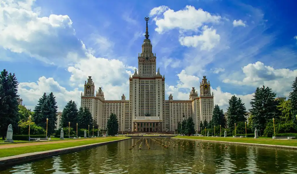 Đại học tổng hợp quốc gia Moscow mang tên Lomonosov 17 dai hoc lomonosov ky tuc xa nui lenin