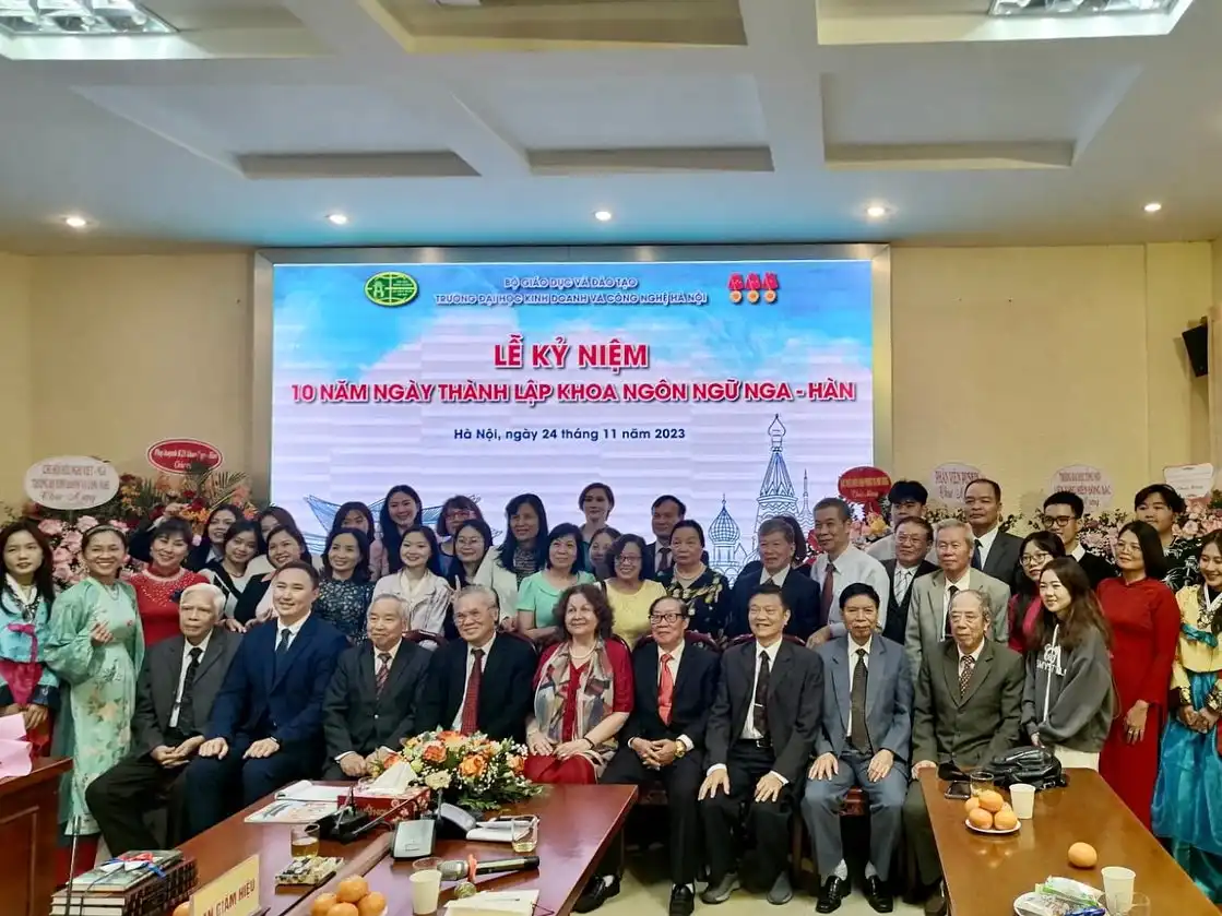 Kỷ niệm 10 năm thành lập Khoa Nga Đại học Kinh doanh và Công nghệ 1 ky niem 10 nam thanh lap khoa nga dai hoc kinh doanh va cong nghe