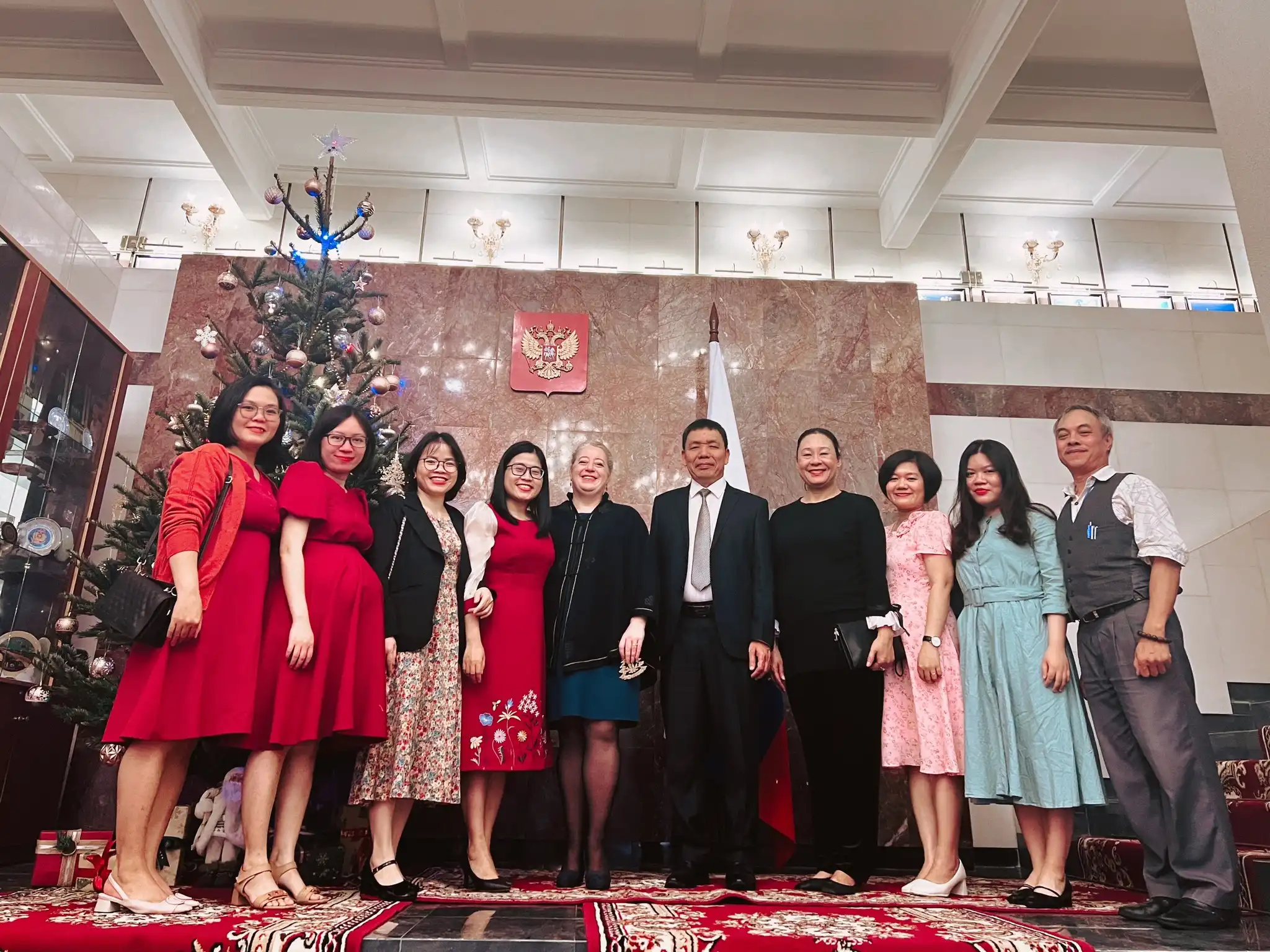 Khoa Nga ĐHNN Đà Nẵng thăm và chúc tết Tổng lãnh sự quán 1 khoa nga dhnn da nang tham va chuc tet tong lanh su quan