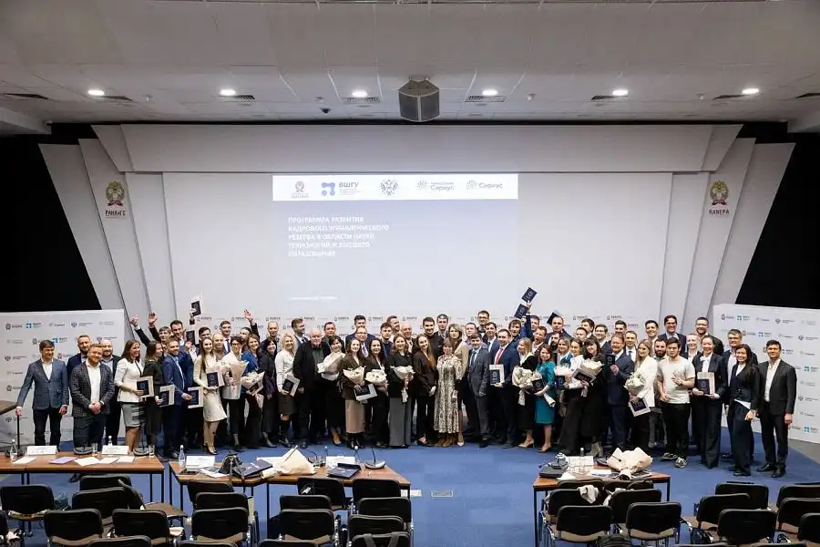 hoan thanh chuong trinh du tru khoa hoc va cong nghe giao duc dai hoc