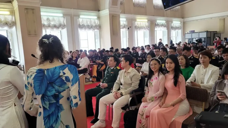 nguoi viet tai saint petersburg to chuc le gio to hung vuong 2024 2