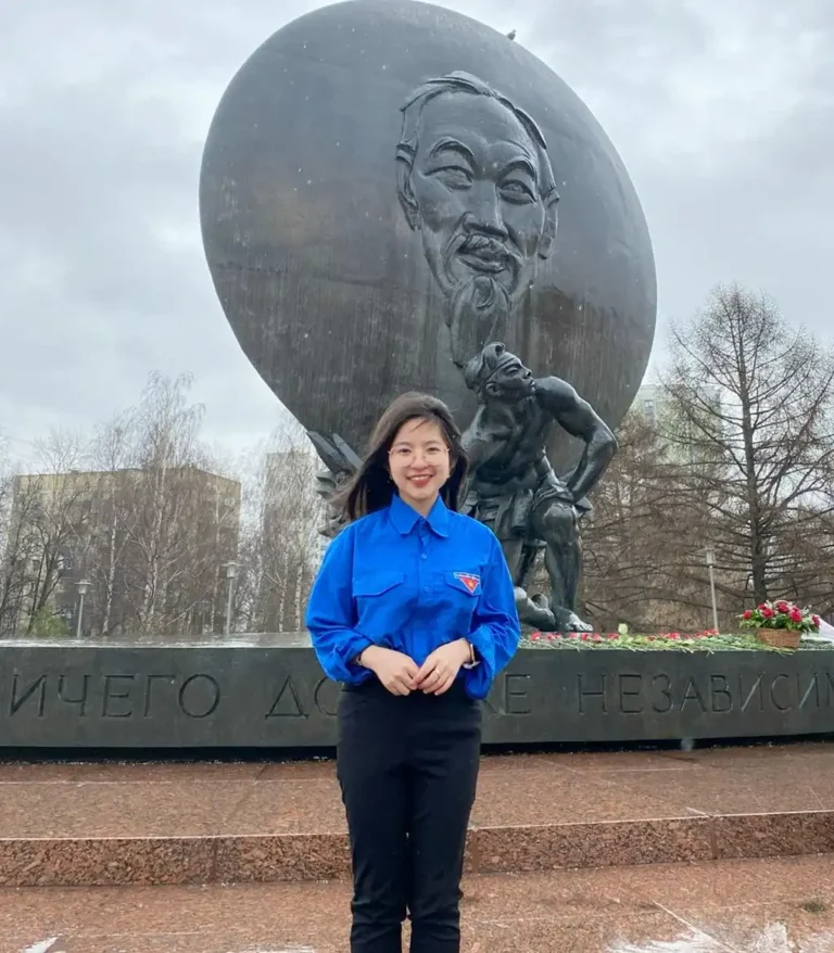 nguyen thu trang dai hoc xay dung moscow 1