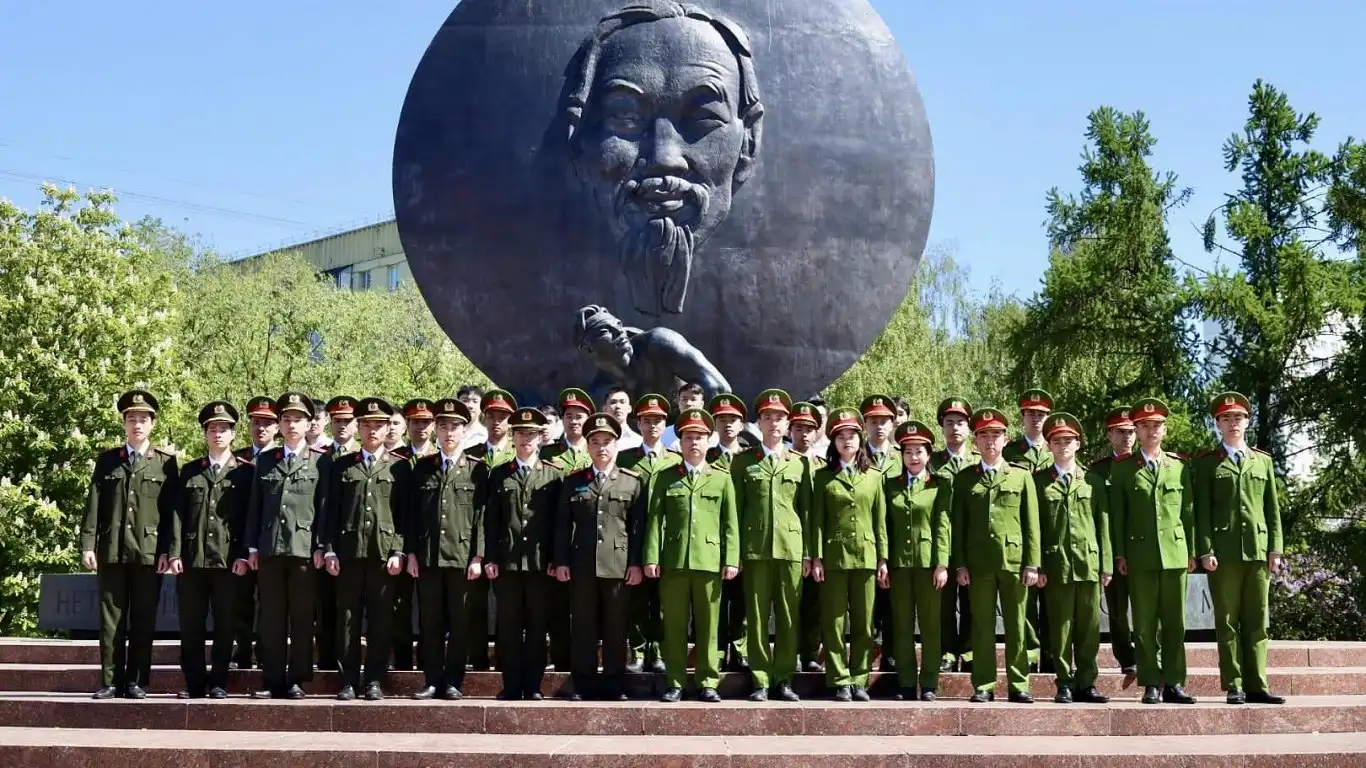 Liên chi đoàn Công an nhân dân tổ chức kỷ niệm 134 năm ngày sinh Bác Hồ 1 lien chi doan cong an nhan dan to chuc ky niem 134 nam ngay sinh bac ho