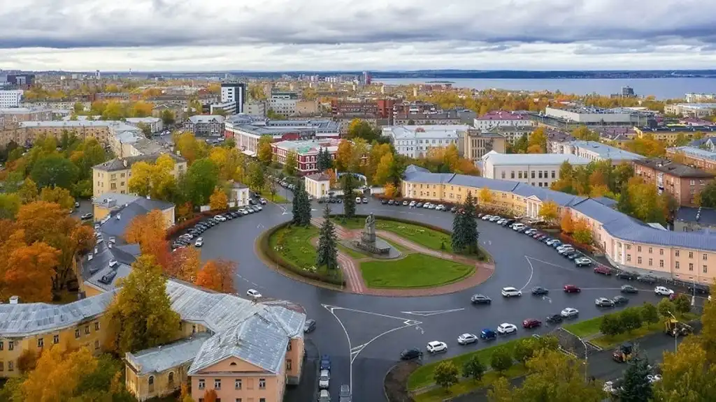 petrozavodsk quang truong lenin