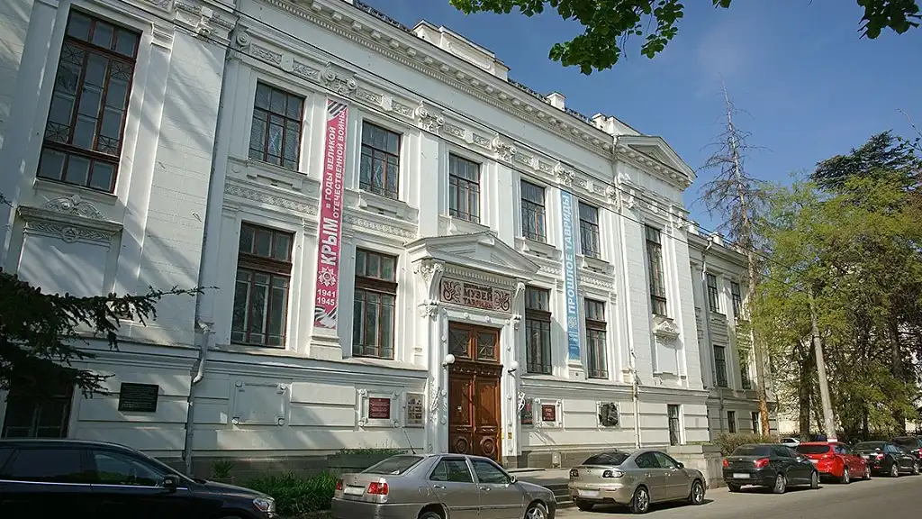 simferopol bao tang nghe thuat