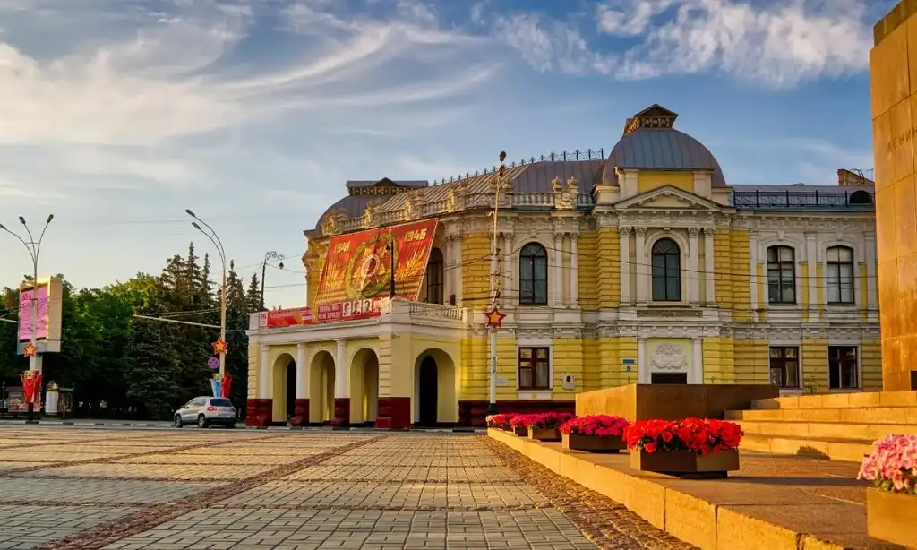 tambov nha hat kich quoc gia lunacharsky