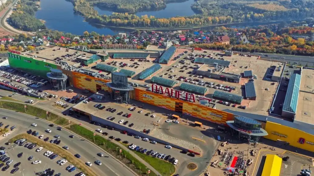 ufa trung tam thuong mai planeta