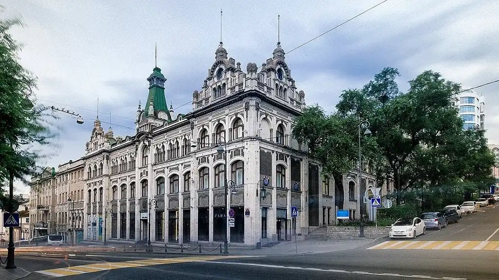 vladivostok trung tam thuong mai gum