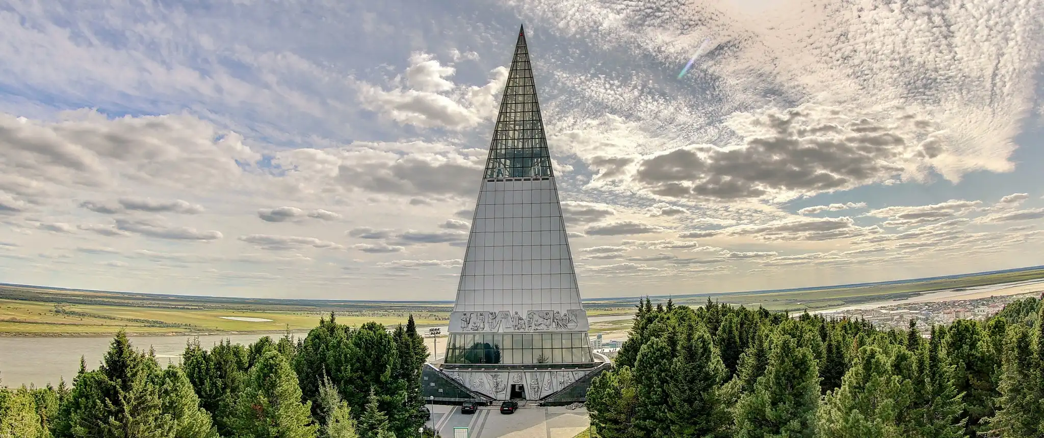 khanty mansiysk dai tuong niem nhung nguoi khai pha vung dat yugra 2