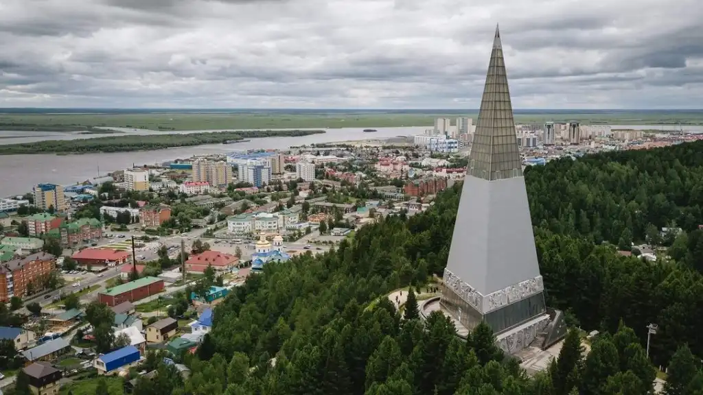 khanty mansiysk dai tuong niem nhung nguoi khai pha vung dat yugra
