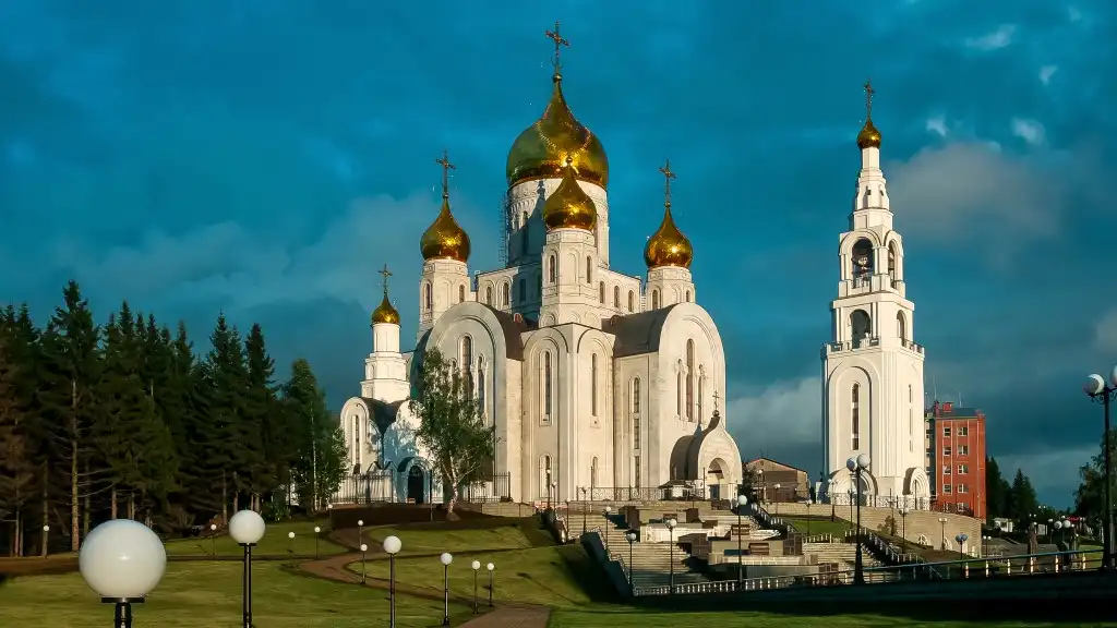 khanty mansiysk nha tho chua kito phuc sinh