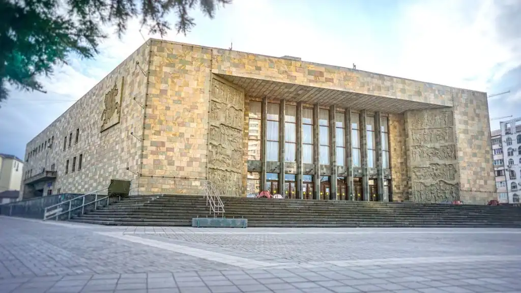 makhachkala nha hat kich quoc gia dagestan