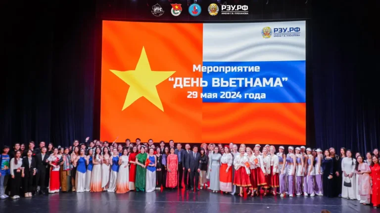 Recap Ngày Việt Nam 2024 tại Đại học Kinh tế Nga Plekhanov 19 recap ngay viet nam 2024 tai dai hoc kinh te nga plekhanov