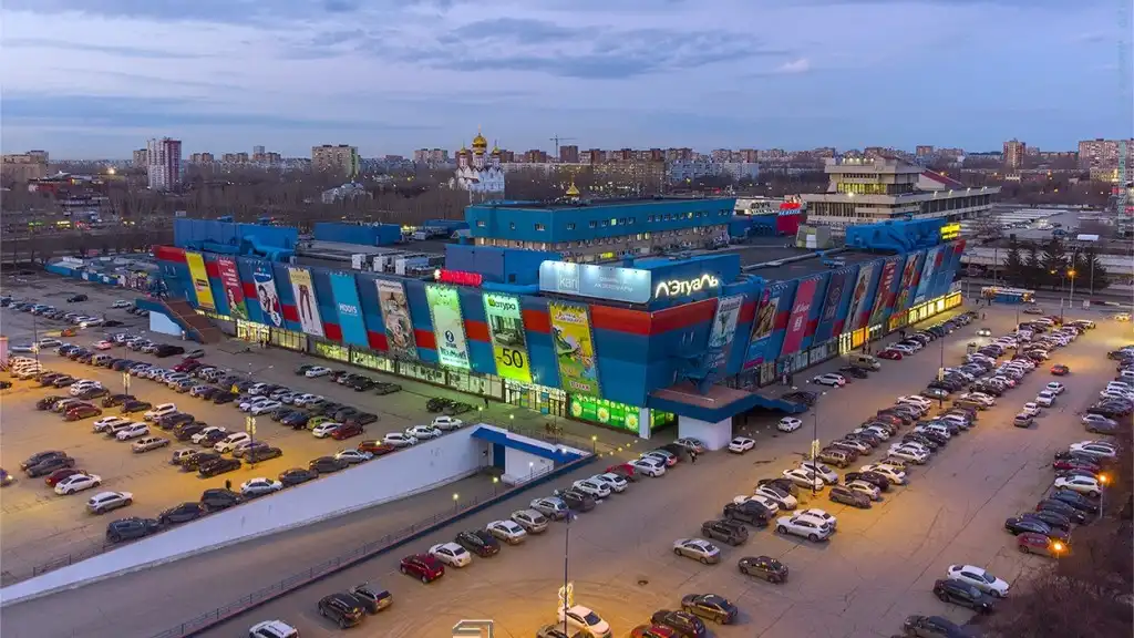 tolyatti trung tam thuong mai rus na volga