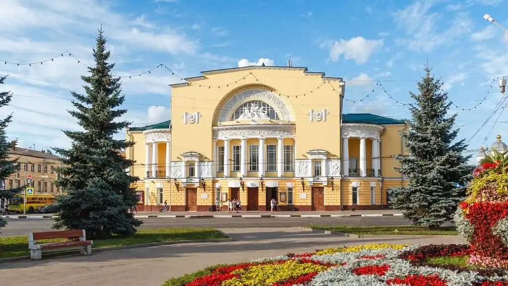 yaroslavl nha hat kich han lam quoc gia nga mang ten fedor volkov