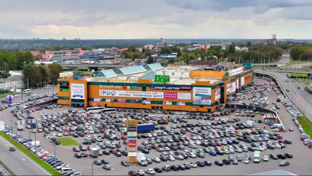 yaroslavl trung tam thuong mai rio