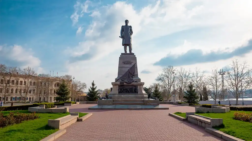 sevastopol quang truong nakhimov