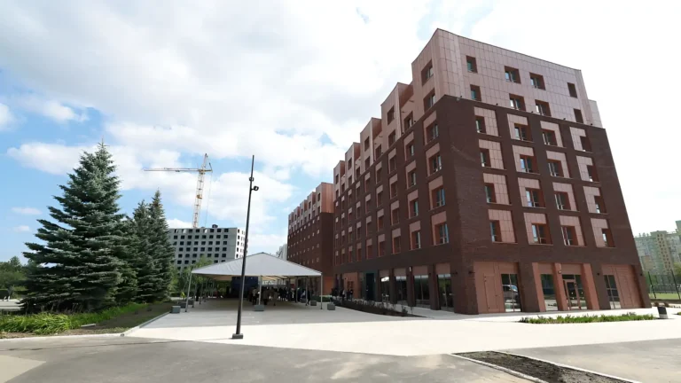 Hai ký túc xá liên trường đã được khai trương tại thành phố Chelyabinsk 12 hai ky tuc xa lien truong da duoc khai truong tai thanh pho chelyabinsk