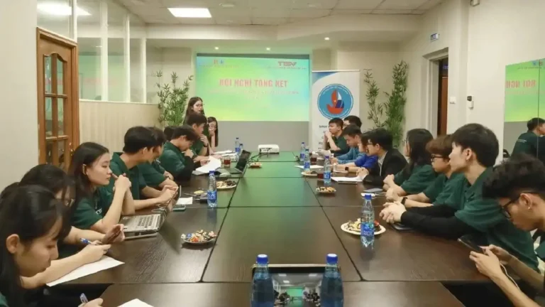 Kỷ niệm 3 năm thành lập Trung tâm Truyền thông sinh viên Việt Nam tại Nga 10 ky niem 3 nam thanh lap trung tam truyen thong sinh vien viet nam tai nga 1