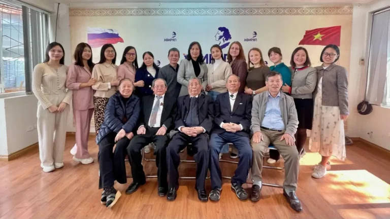 phan vien puskin to chuc gap mat cuoi nam 2024