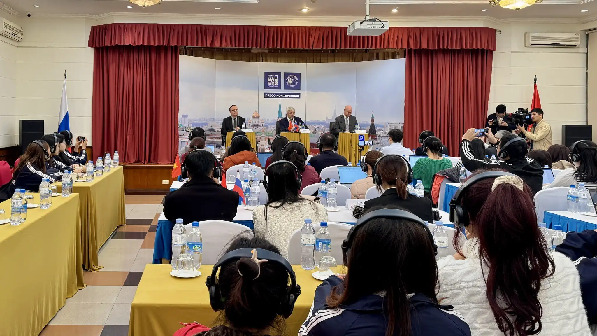 Việt Nam là đối tác đặc biệt của Nga trong lĩnh vực giáo dục 1 viet nam la doi tac dac biet cua nga trong linh vuc giao duc